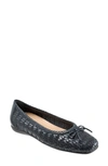 Trotters Gillian Flat In Navy