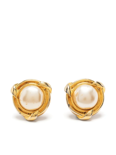 Pre-owned Chanel 1980s Faux-pearl Clip-on Earrings In Gold