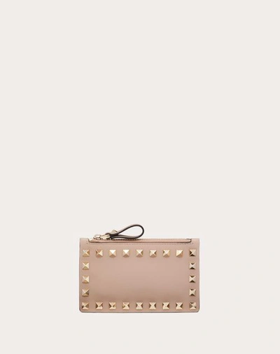 Valentino Garavani Rockstud Calfskin Cardholder With Zip Woman Poudre Uni