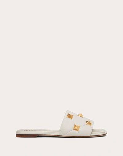 Valentino Garavani Roman Stud Flat Slide Sandal In Quilted Nappa Woman Light Ivory 41.5 In Light Ivory