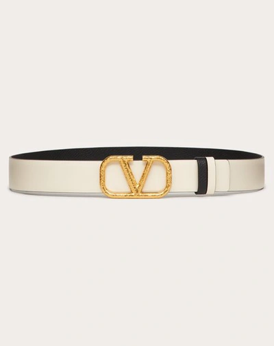 Valentino Garavani Reversible Vlogo Signature Belt In Grainy Calfskin 30mm Woman Light Ivory/black 0 In ライトアイボリー/ブラック