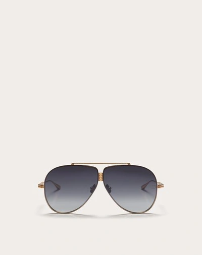 Valentino Garavani Valentino Xvi - Pilot Titanium Stud Frame Unisex Rose Gold/​black To Grey Gradient 64