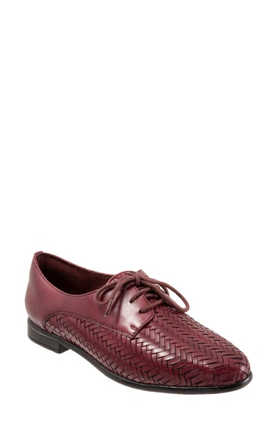 Trotters Lizzie Derby Flat In Burgundy