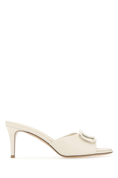 Valentino Garavani Logo-plaque Leather Mules In Neutrals