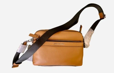 Pre-owned Michael Kors Mens Utility Crossbody Bag In Tan