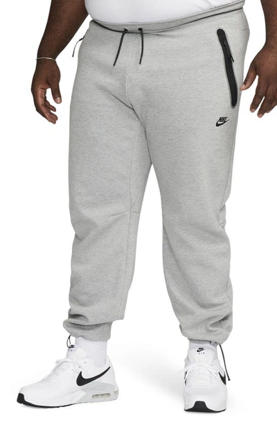 Nike Tech Fleece Pants In Dark Grey Heather/ Black