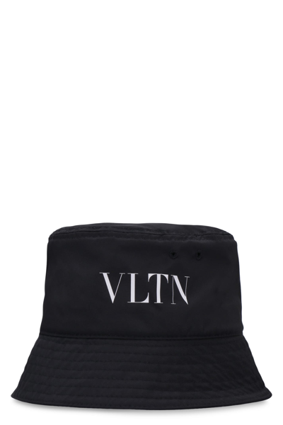 VALENTINO GARAVANI VALENTINO GARAVANI - VLTN BUCKET HAT