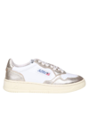 Autry Medalist Low Metallic Leather Sneakers In Platinum