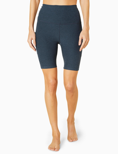 Beyond Yoga Spacedye Team Pockets Biker Short In Navy