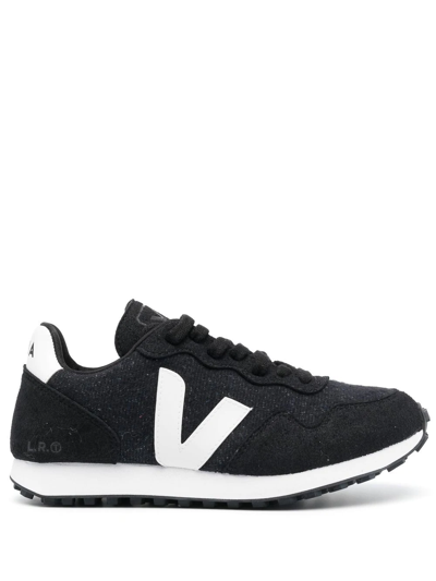 Veja Faux-leather Low-top Trainers In Black