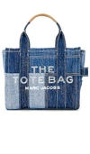 Marc Jacobs Tote With Contrast Stitching And Text Print In Blue Denim