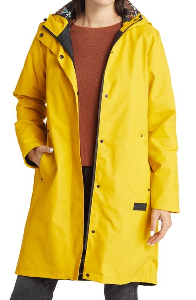 Pendleton Victoria Insulated Raincoat In Yellow
