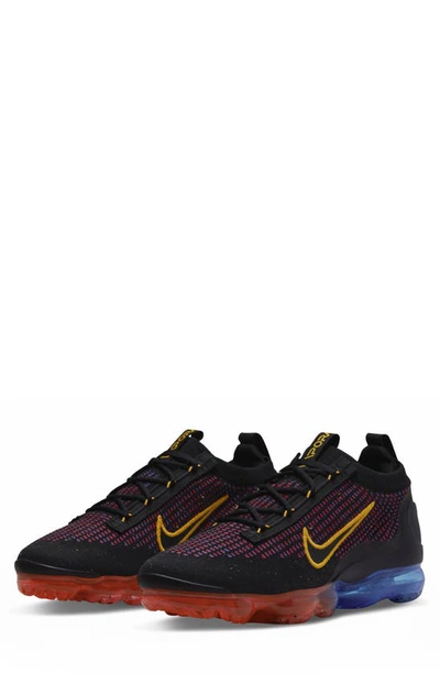 Nike Air Vapormax 2021 Flyknit Nn "black/university Gold" Sneakers In Black/gold