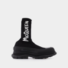Alexander Mcqueen Alexander Mc Queen Tread Slick Boots In Black
