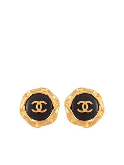 Pre-owned Chanel 1996 Cc Button Clip-on Earrings In 金色