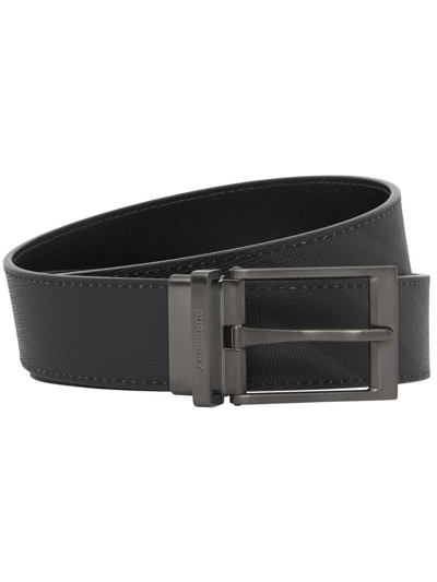 Burberry Reversible London Check Belt In Schwarz