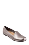 Trotters Sage Flat In Pewter