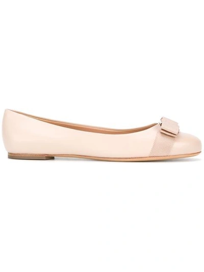 Ferragamo Varina Patent Leather Ballerinas In Pink Bon Bon/gold