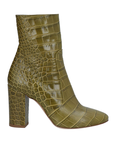 Strategia Ankle Boots In Green