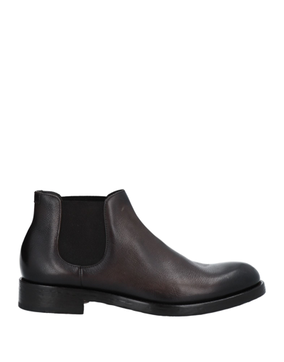 Doucal's Ankle Boots In Dark Brown