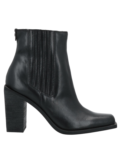 Sam Edelman Ankle Boots In Black