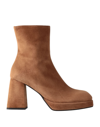 BIANCA DI BIANCA DI WOMAN ANKLE BOOTS CAMEL SIZE 8 SOFT LEATHER