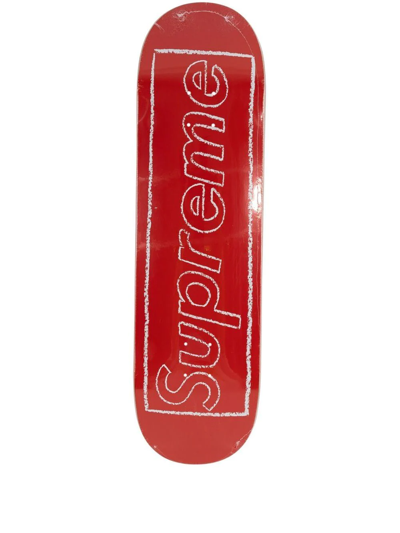 Supreme X Kaws Chalk Logo滑板 In Red