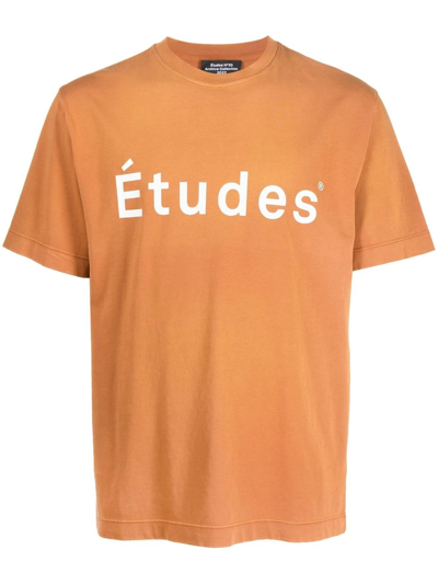 Etudes Studio Logo-print Short-sleeved T-shirt In Brown