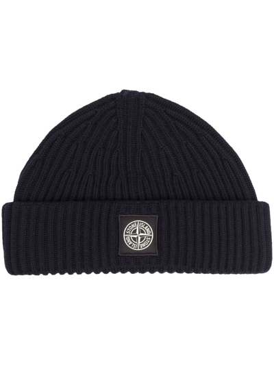 Stone Island Compass-motif Ribbed Beanie In Blue