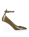Valentino Garavani Pumps In Green