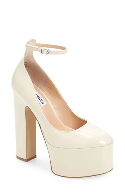 steve madden skyrise pumps