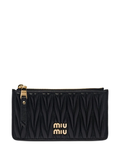 Miu Miu Matelassé Ruched Logo-plaque Wallet In Schwarz