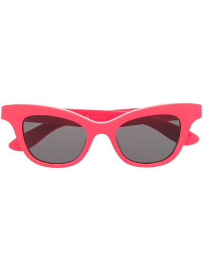 Alexander Mcqueen Tinted Cat-eye Sunglasses In Rosa
