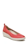 Vionic Jacey Wedge In Poppy Leather