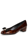 Ferragamo Vara Patent Leather Pumps In Brown/nero