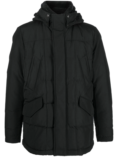 Woolrich Hooded Feather Down Coat In Schwarz