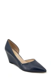 Reaction Kenneth Cole Eltinn Wedge Pump In Navy