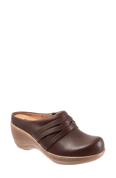 Softwalk Mackay Leather Clog In Dark Brown