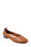 Trotters Gia Ballet Flat In Luggage