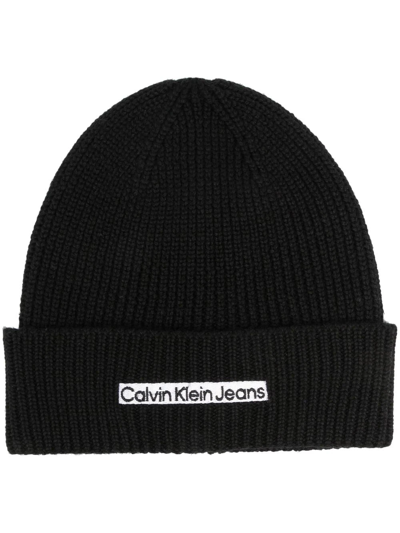 Calvin Klein Institutional-patch Knit Beanie In Black