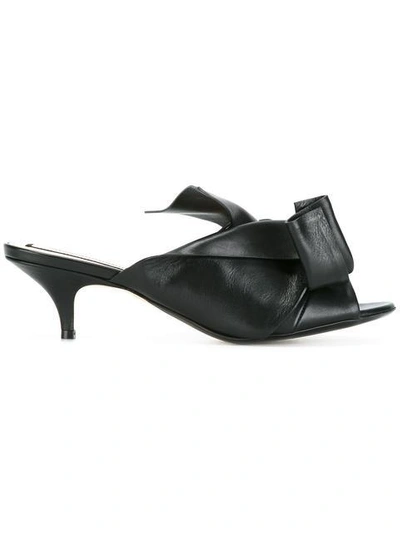 N°21 Ronny Kitten Heel Sandals In Black