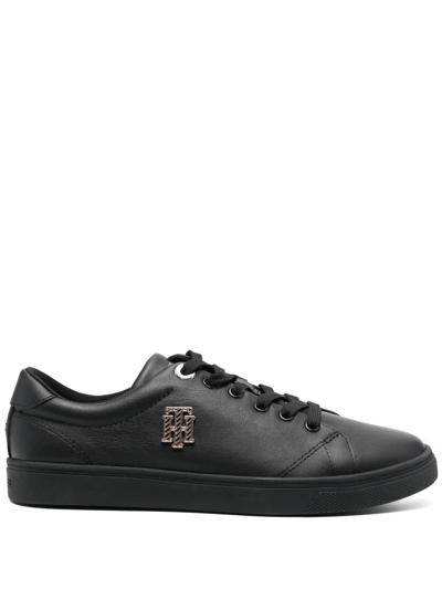 Tommy Hilfiger Monogram-plaque Low-top Sneakers In Schwarz