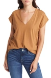 Frame Le Mid Rise V-neck Cotton Top - Camel In Beige