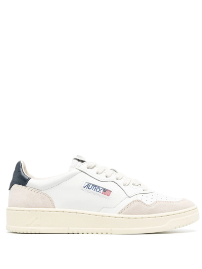 Autry Logo Patched Low Sneakers In Wht/green