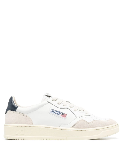 Autry Logo Patched Low Sneakers In White