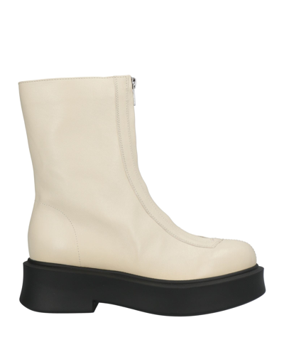 Lerre Ankle Boots In White