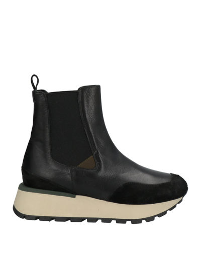 laura bellariva black boots