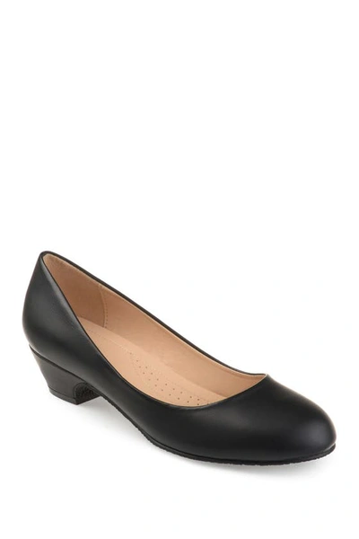 Journee Collection Women's Saar Comfort Block Kitten Heel Pumps In Black