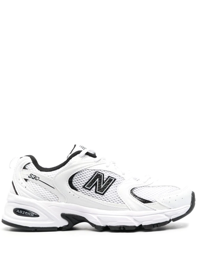 New Balance 标贴低帮运动鞋 In White