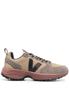 Veja Venturi Sneakers Aus Mesh Und Veloursleder In Sandfarben